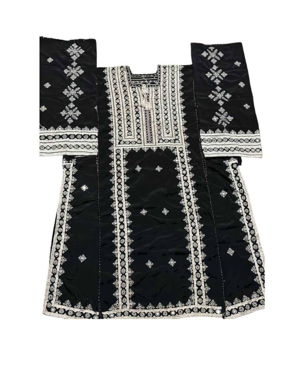 Black and White Unstitched Balochi Kasheeda Kurta for Women – Handmade Traditional baloch Embroidery